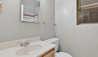 1820 SWANN St NW #2, Washington, DC 20009
