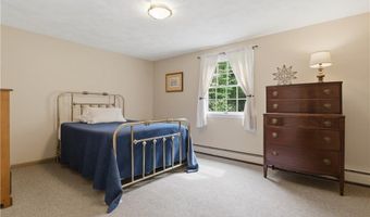 40 White Pine Dr, Glocester, RI 02814