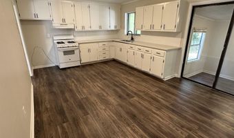 1016 Watson Pl, Benton, AR 72015