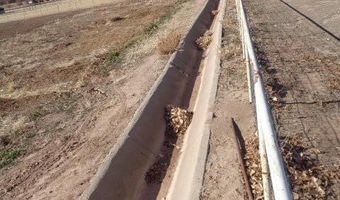 240 Sutton Ln, Bosque Farms, NM 87068