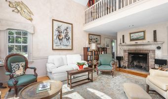 4323 Main St, Barnstable, MA 02630
