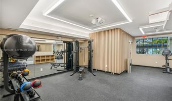 10281 W Bay Harbor Dr 505, Bay Harbor Islands, FL 33154