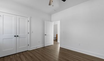 210 N Morgan Ave, Andrews, SC 29510