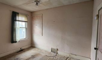 215 W Pleasant St, Angola, IN 46703