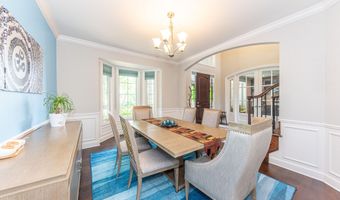 2376 Westbrooke Cir S, Ann Arbor, MI 48105