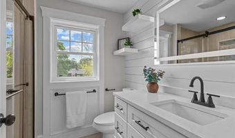 5 Lillis Ave, Barrington, RI 02806