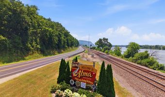 S1534 Shawnee Drive, Alma, WI 54610