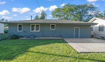 1515 Chance Ct, Adel, IA 50003