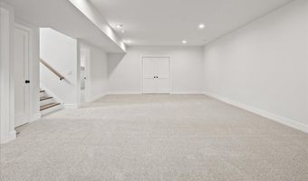 3608 CENTER Dr, Alexandria, VA 22309
