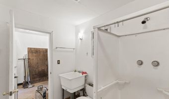 200 N Ethan Allen, Big Water, UT 84741