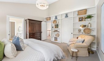 4232 N TERRAVIEW Dr, Appleton, WI 54913