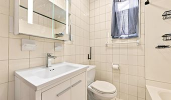 164 W 31ST St 1, Bayonne, NJ 07002