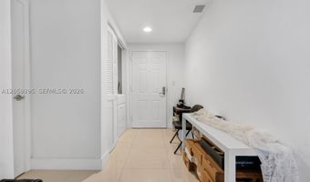 19501 W Country Club Dr 309, Aventura, FL 33180