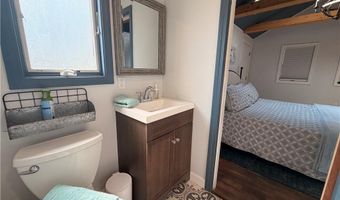 38 Hilltop Ave Cottage, Middletown, RI 02842