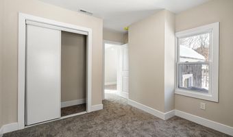 6 Juniper Ridge Dr, Danbury, CT 06811