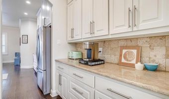 306 Creekview Ter, Aledo, TX 76008