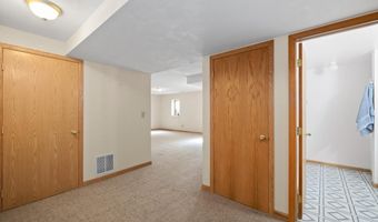 5503 HACKER Cir, Cheyenne, WY 82009