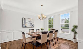 24823 BARRINGTON GROVE Ct, Aldie, VA 20105