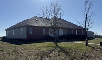 1011 12000 Rd, Altamont, KS 67330