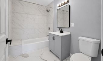 255 KENNEDY Blvd, Bayonne, NJ 07002