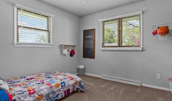 3300 N RANKIN St, Appleton, WI 54911