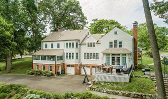 31 Yowago Ave, Branford, CT 06405