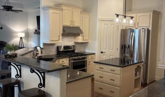 1401 Glasier Dr, Carlsbad, NM 88220