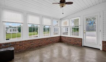 225 W Gate Dr, Baxter, TN 38544