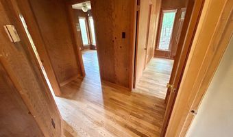 53 LEIGH Ct, Basye, VA 22810