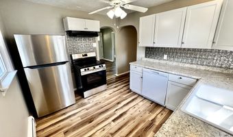 421 E 36th St, Anderson, IN 46013