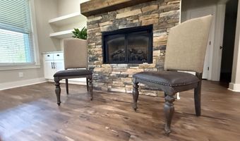 632 Hiram Dr, Bauxite, AR 72011