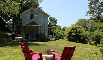 55 Liberty St, Chester, CT 06412