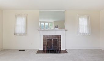 422 S Highland St, Ada, OK 74820
