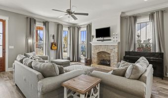 806 Long Leaf Cir, Brandon, MS 39042