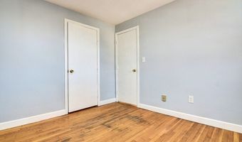 30 Trull St 3, Boston, MA 02125