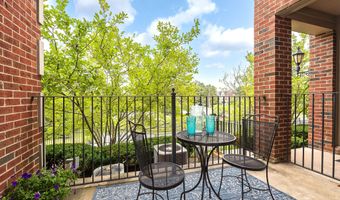 120 W Oakbrook Dr, Ann Arbor, MI 48103