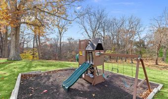 22 FARM RIDGE Ct, Baldwin, MD 21013