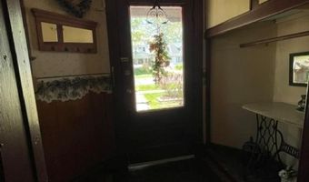719 CLERMONT St, Antigo, WI 54409