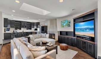 3181 Goldenspur Dr, Camarillo, CA 93010