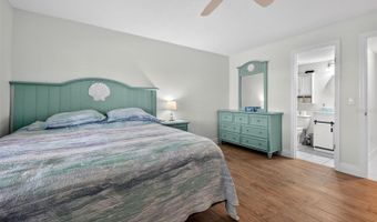 1640 JUNO Trl 102A, Astor, FL 32102