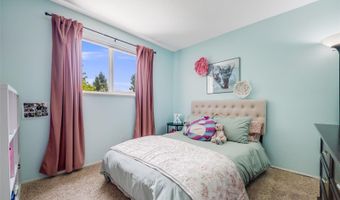 7370 Devinney Ct, Arvada, CO 80005