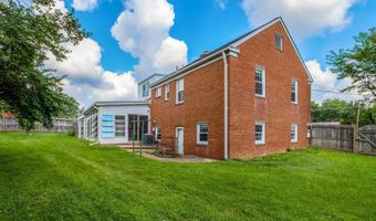 7623 ARLEN St, Annandale, VA 22003