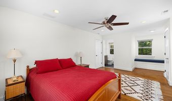 6022 26TH St N, Arlington, VA 22207