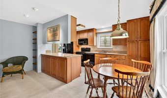 177 Wildwood Pkwy, Ballwin, MO 63011