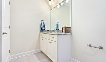 2217 N DONAHUE Dr, Auburn, AL 36830