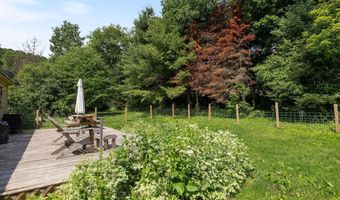 71 Eagle Peak Rd, Brookfield, VT 05060
