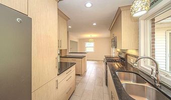 1516 Arborview Blvd, Ann Arbor, MI 48103