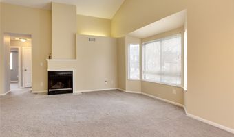 362 Village Pointe Dr, Akron, OH 44313