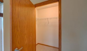 30 S Gardens Way, Fitchburg, WI 53711