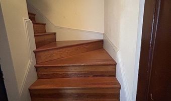 52 Larchmont St, Boston, MA 02124
